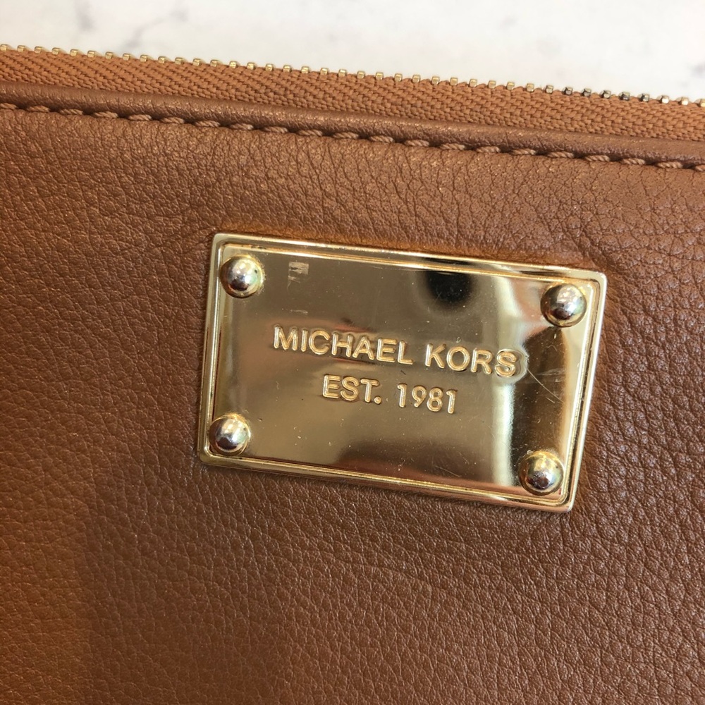 Michael kors brown wallet - Picture 2 of 4